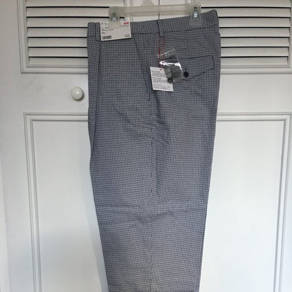 3 for $30 Uniqlo Women cotton tucked tapered pants - Picture 1 of 5